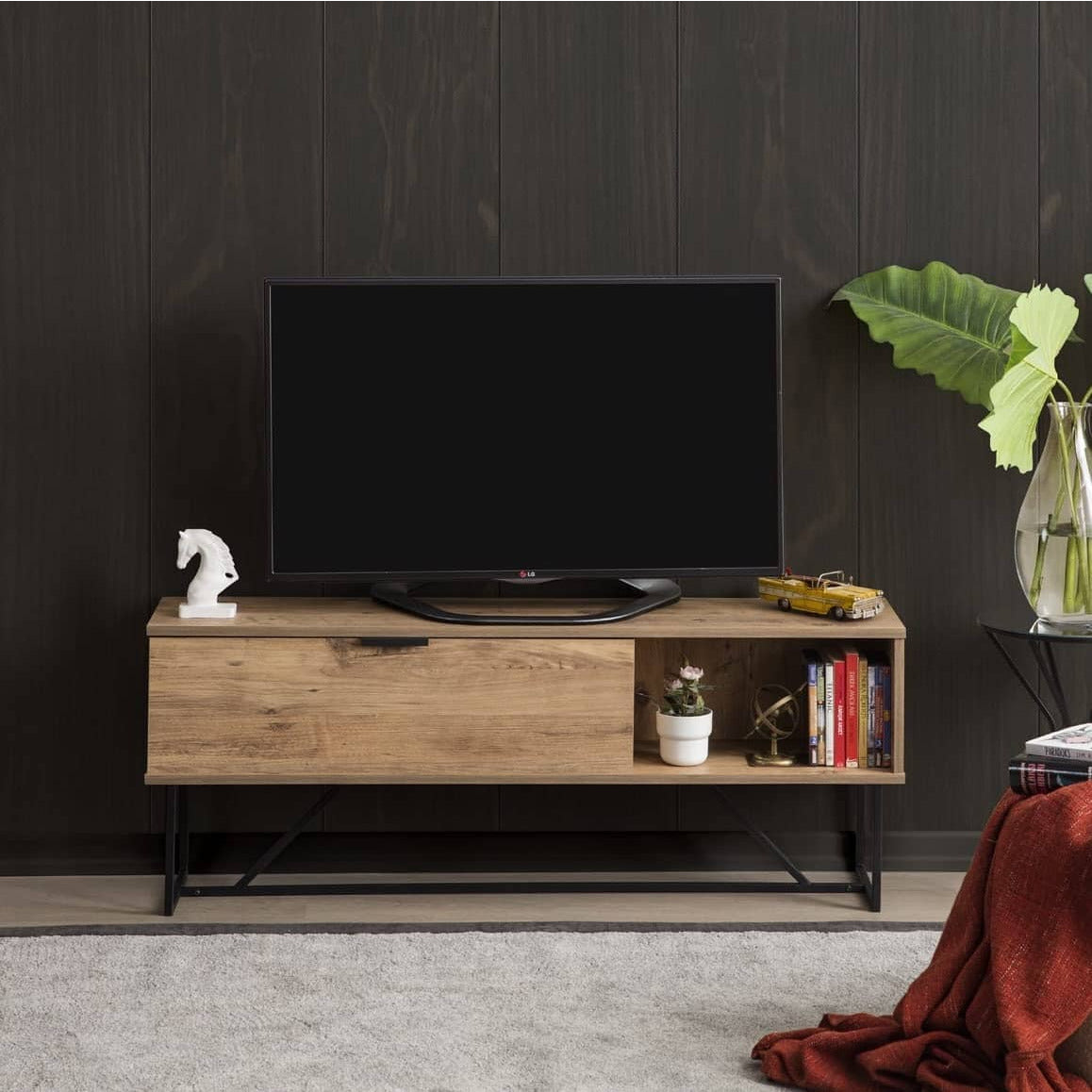 Home CanvasHome Canvas Zen TV Unit Media unit Living Room 138cm long Walnut TV Unit 